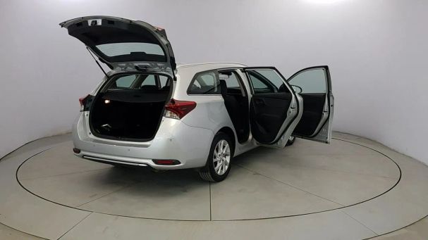 Toyota Auris 97 kW image number 13