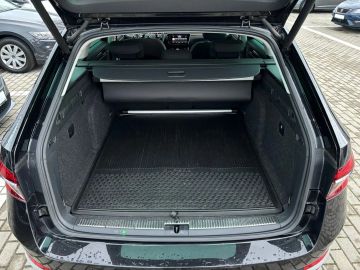 Car image 36