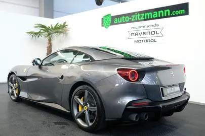 Car image 30