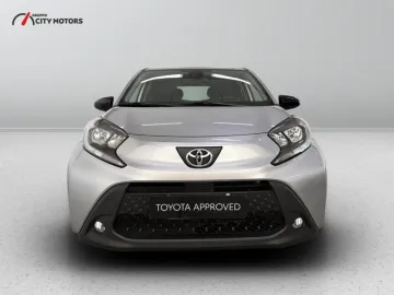 Car image 2
