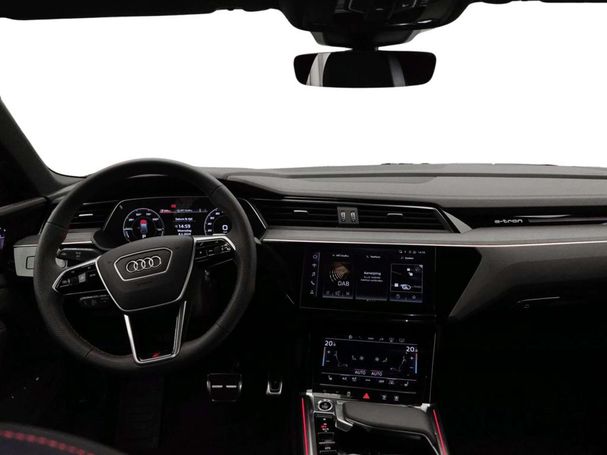 Audi Q8 55 quattro e-tron S-line Sportback 300 kW image number 8