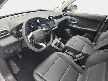 Car image 20