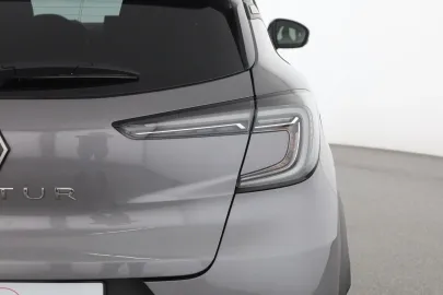 Car image 30