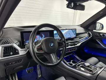 Car image 28