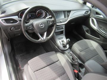 Car image 13