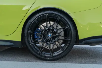 Car image 26