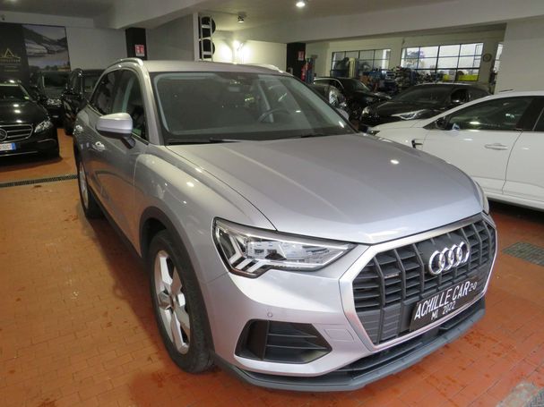 Audi Q3 35 TDI quattro S tronic Business 110 kW image number 3