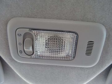 Car image 36