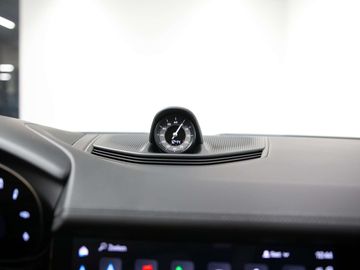 Car image 41