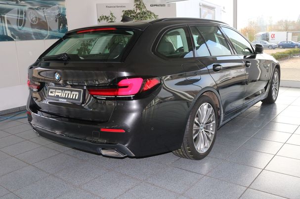 BMW 520i Touring 135 kW image number 3