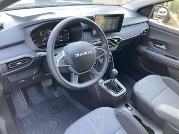 Car image 12