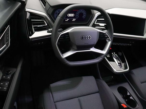 Audi Q4 45 quattro e-tron Advanced 82 kWh 210 kW image number 6