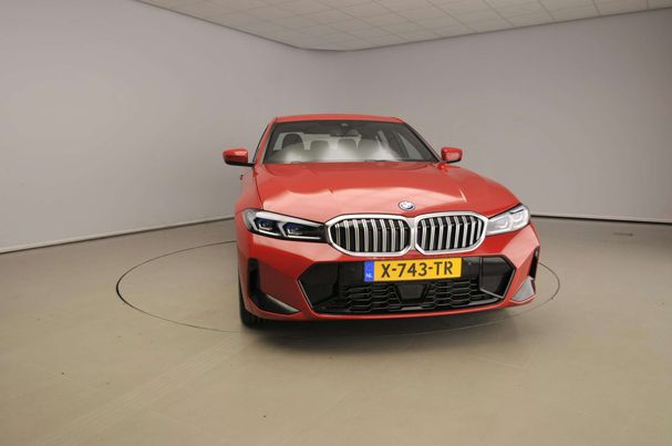 BMW 320 e 150 kW image number 2