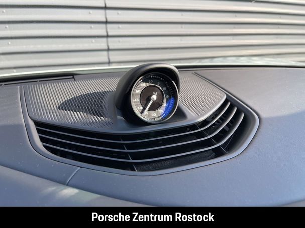 Porsche Taycan 320 kW image number 19