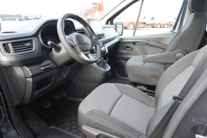 Car image 28