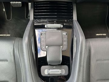 Car image 36