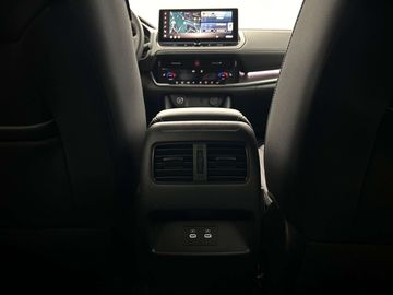 Car image 36