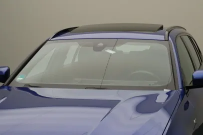 Car image 29