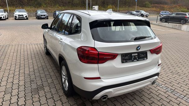 BMW X3 xDrive20d Advantage 140 kW image number 7