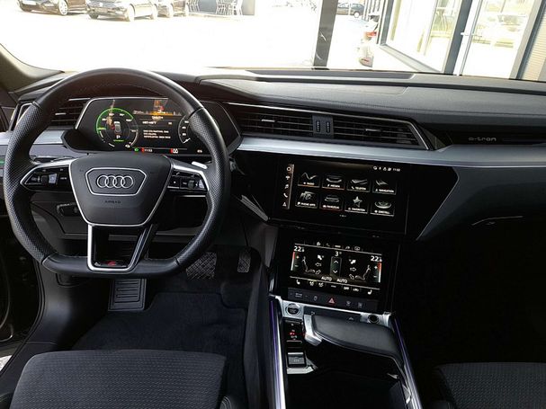 Audi e-tron 55 quattro S-line 300 kW image number 3