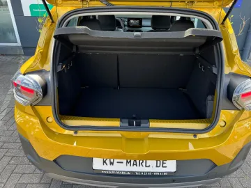 Car image 33