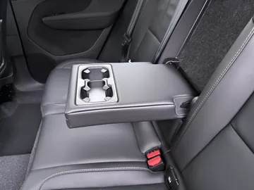 Car image 41