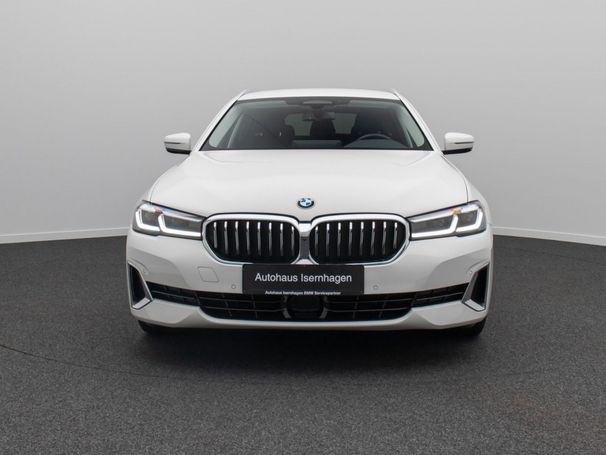 BMW 530 Touring Luxury Line 215 kW image number 4