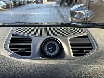 Car image 36