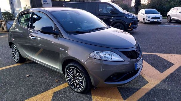 Lancia Ypsilon 51 kW image number 8