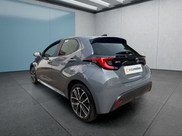 Car image 5