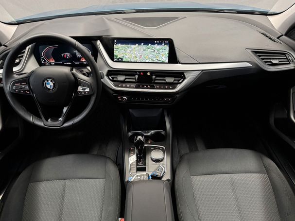 BMW 118i 100 kW image number 13