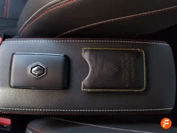Car image 28