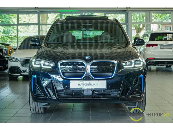 BMW iX3 Impressive 210 kW image number 4