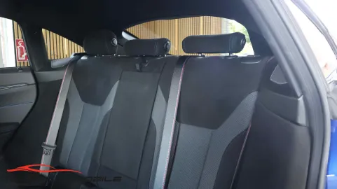 Car image 39