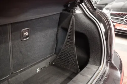 Car image 28