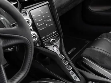 Car image 34