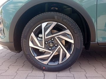 Car image 23