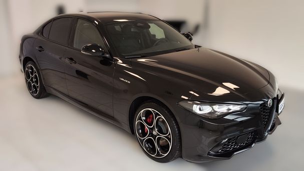 Alfa Romeo Giulia 2.0 Turbo Veloce 206 kW image number 2