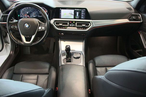 BMW 318d Touring 110 kW image number 23