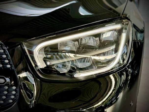 Mercedes-Benz GLC 300 de 225 kW image number 3