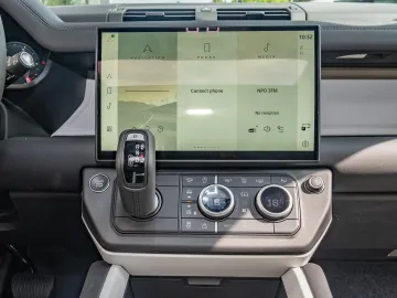 Car image 27