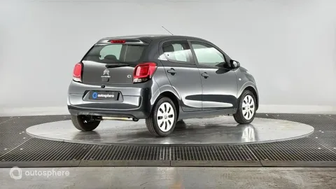 Car image 5