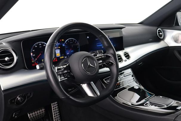 Mercedes-Benz E 300 e T AMG 235 kW image number 15