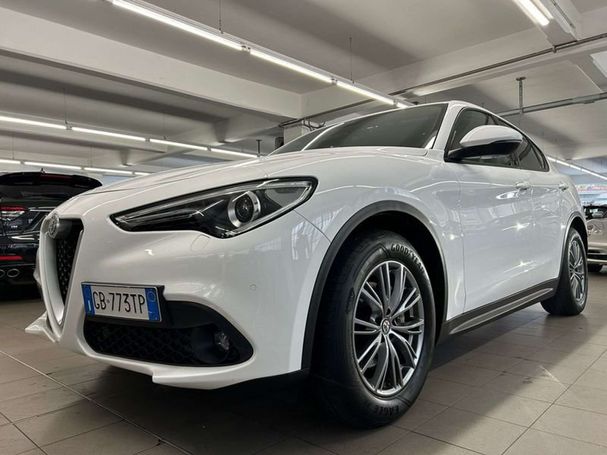 Alfa Romeo Stelvio 2.2 Diesel AT8 118 kW image number 1