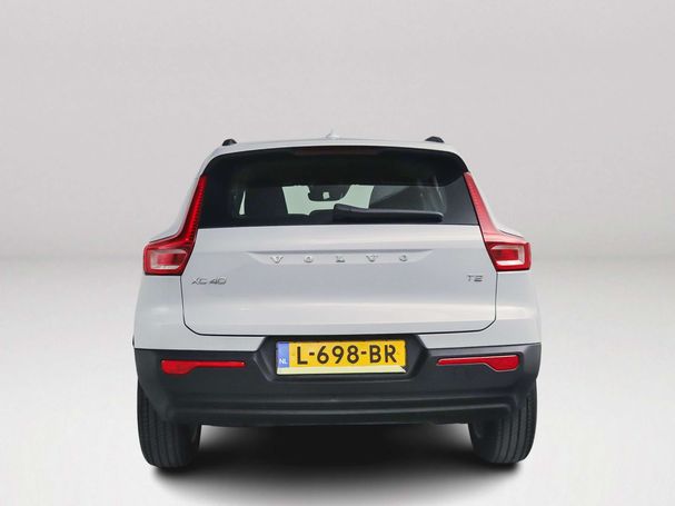 Volvo XC40 T2 Core Momentum 95 kW image number 10