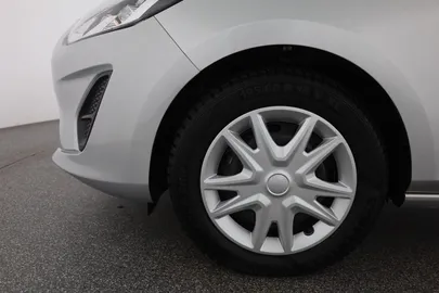 Car image 29