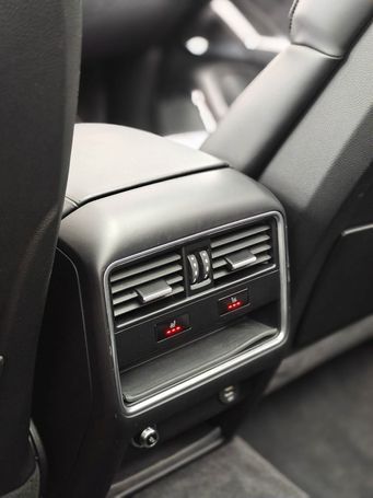 Porsche Cayenne Turbo 404 kW image number 26