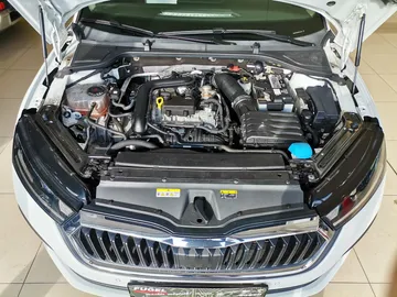 Car image 23