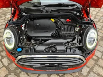 Car image 33