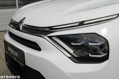 Car image 38